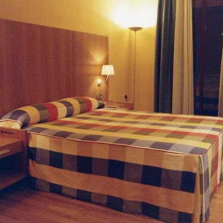 Cear Juan Carlos I Hotel Granada Kültér fotó